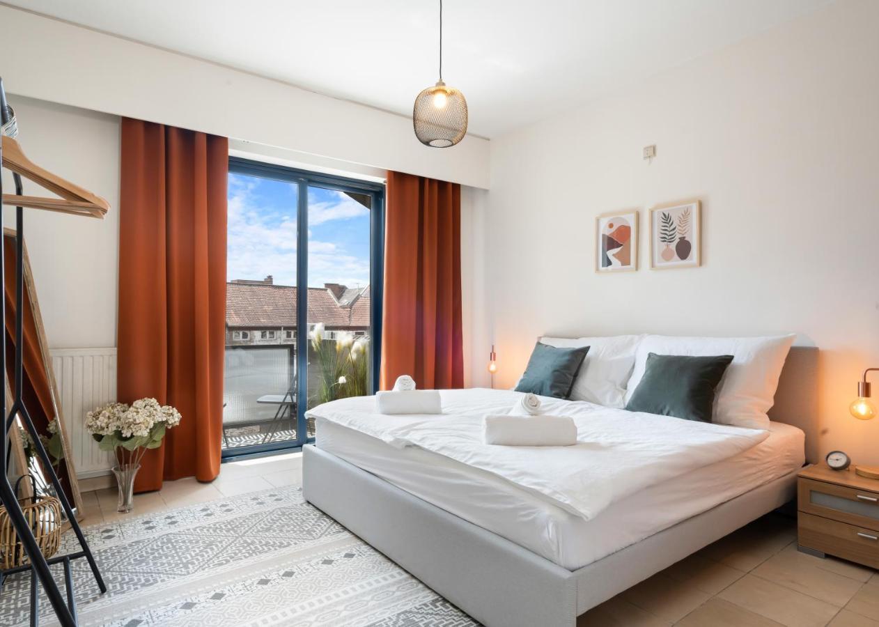 City Apartment 3 Bedroom, Kitchen, Wifi, Workspace, Coffee, Central Хасселт Экстерьер фото